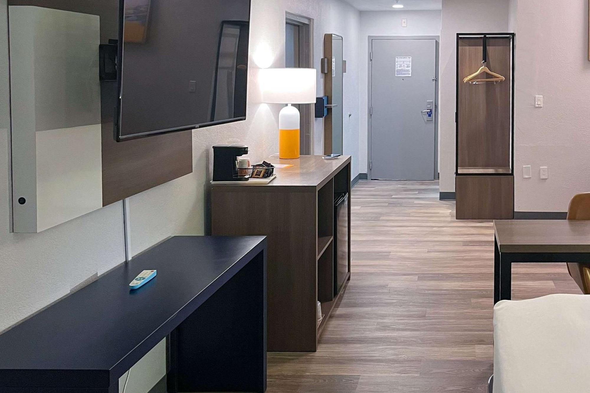 Comfort Suites Clearwater - Dunedin Eksteriør bilde