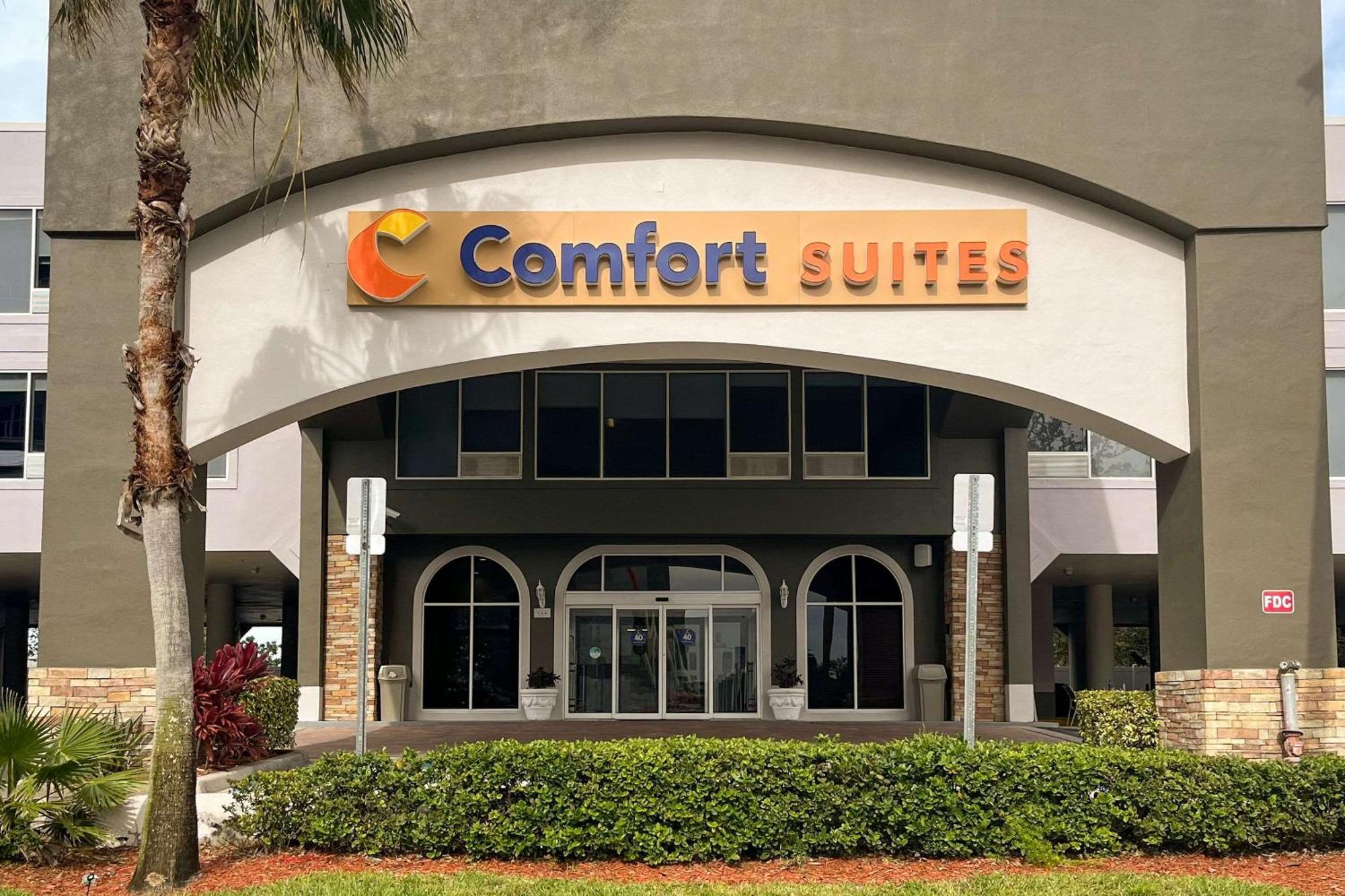 Comfort Suites Clearwater - Dunedin Eksteriør bilde